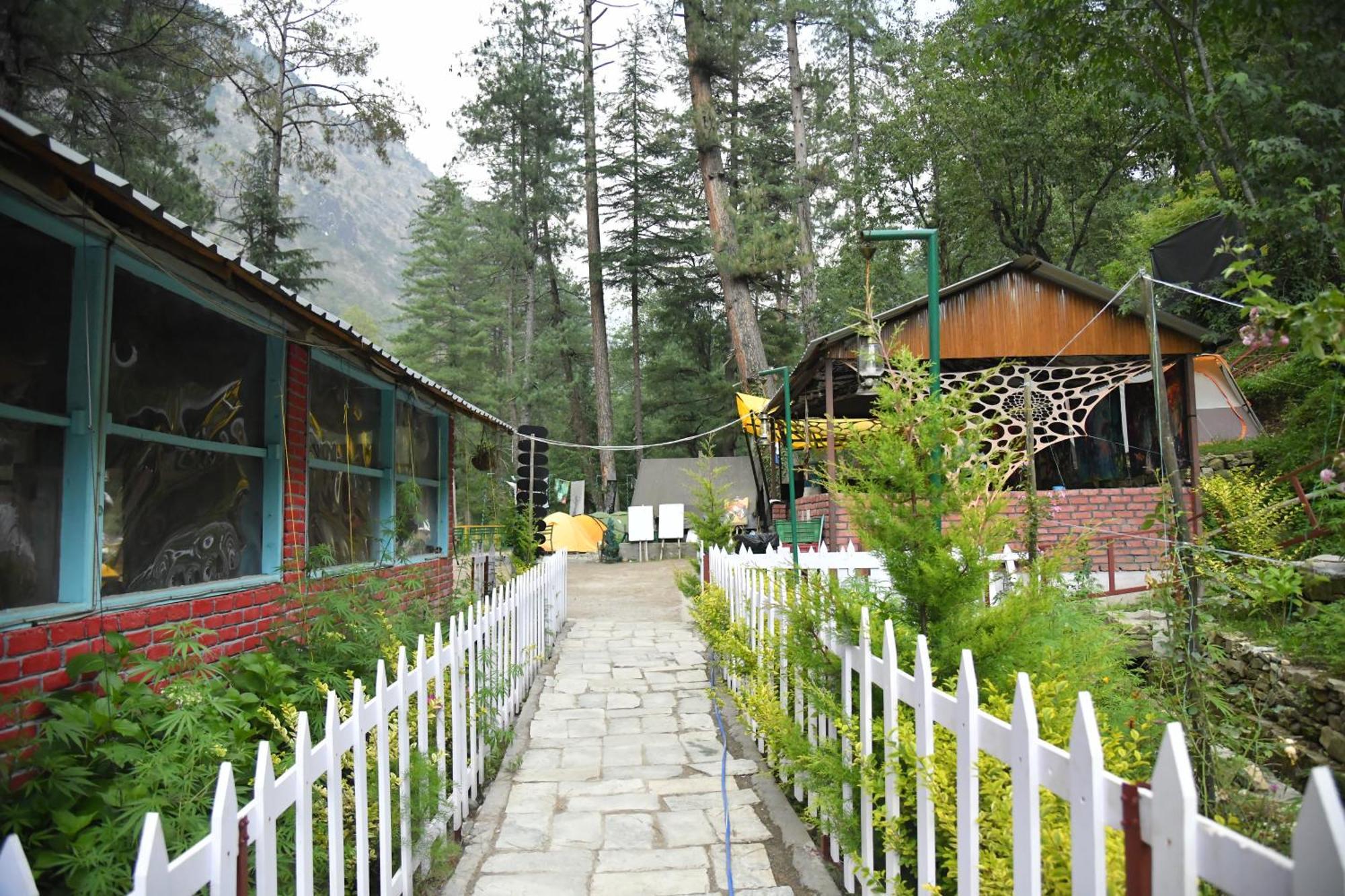 Himtrek Riverside Camps, Kasol Kültér fotó